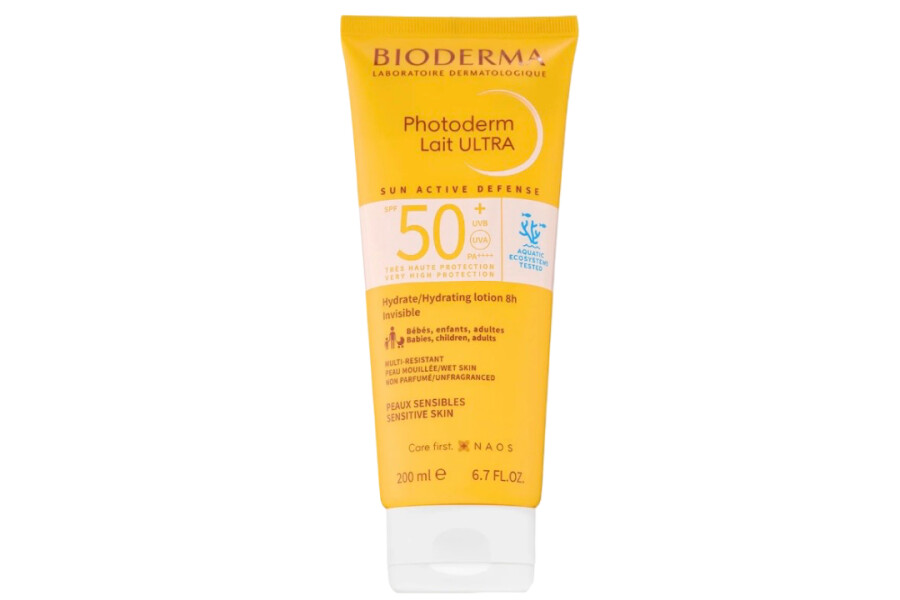 Жёлтый тюбик молочка Bioderma Photoderm Lait Ultra SPF50+