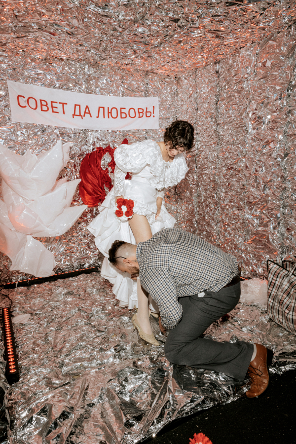 Интервью с невестой: о вдохновении 90-ми, винтажных
