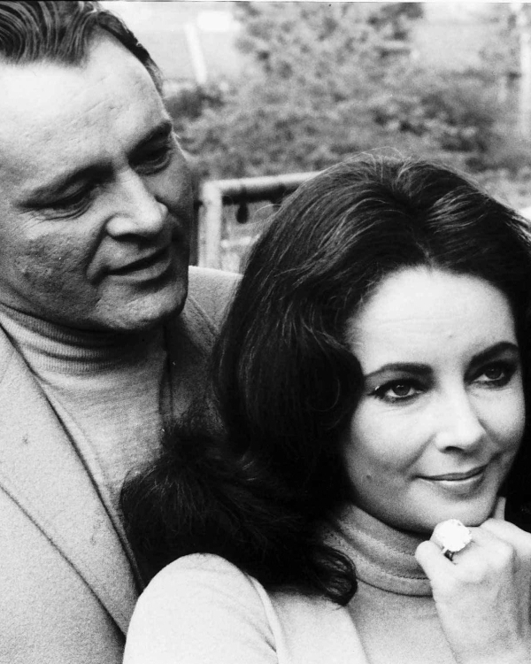 Топ-11 самых дорогих помолвочных колец в истории