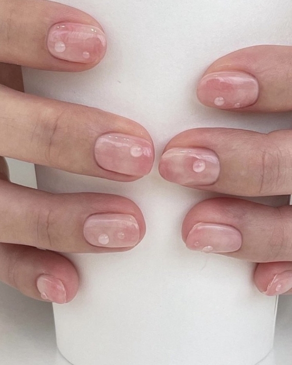 Хром, princess nails и клетчатый. Какой маникюр