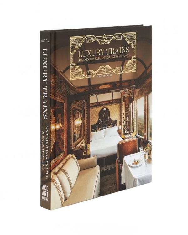 Интерьерная книга Luxury Trains New Mags с фотографией салона поезда на обложке